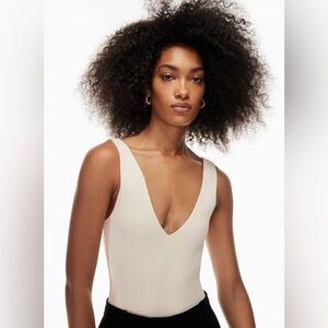 Babaton‎ Aritzia Contour V-Neck Bodysuit Medium #75719